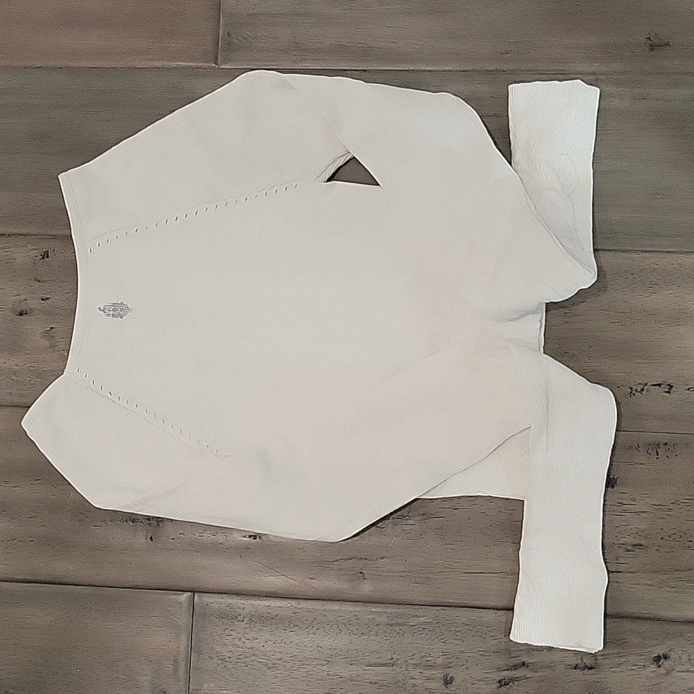 Free People FP Movement Cut it Out Long Sleeve Crop Top Tee NEW! - Picture 5 of 9